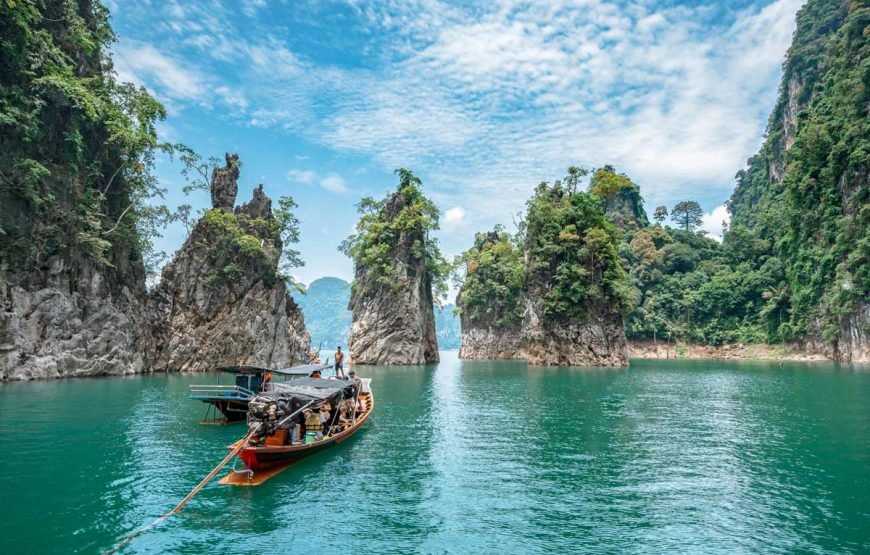 Cheow Lan Lake Overnight with Khao Sok Elephant Care
