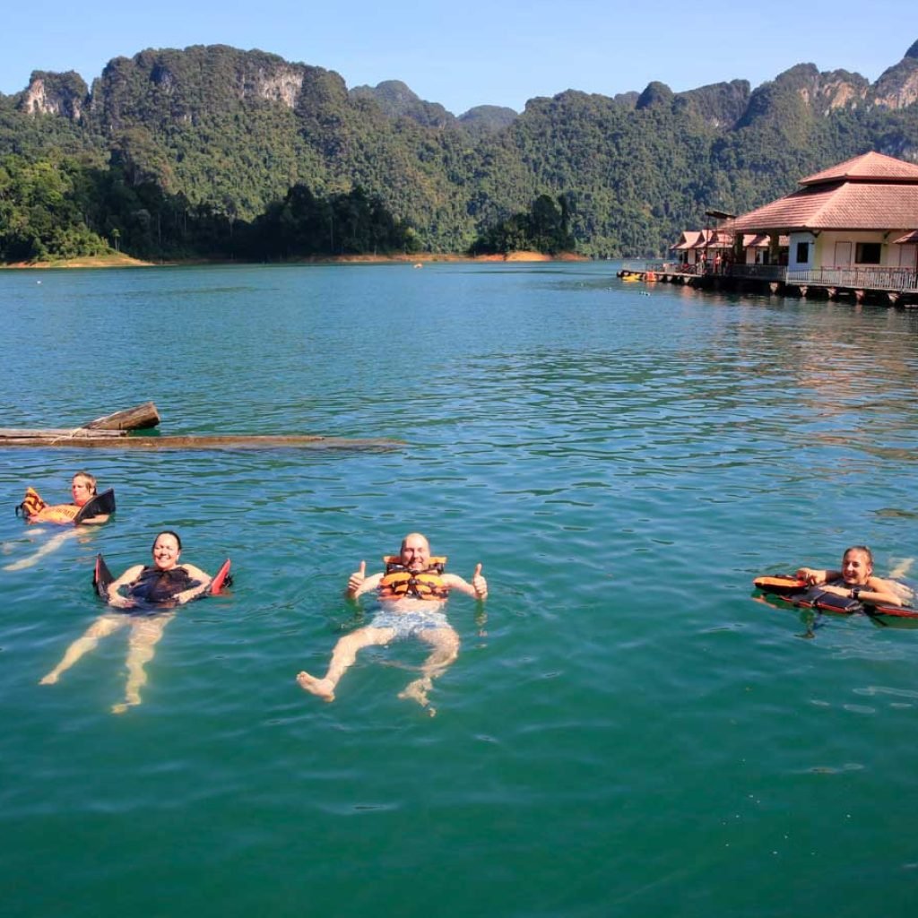 floating rafthouse