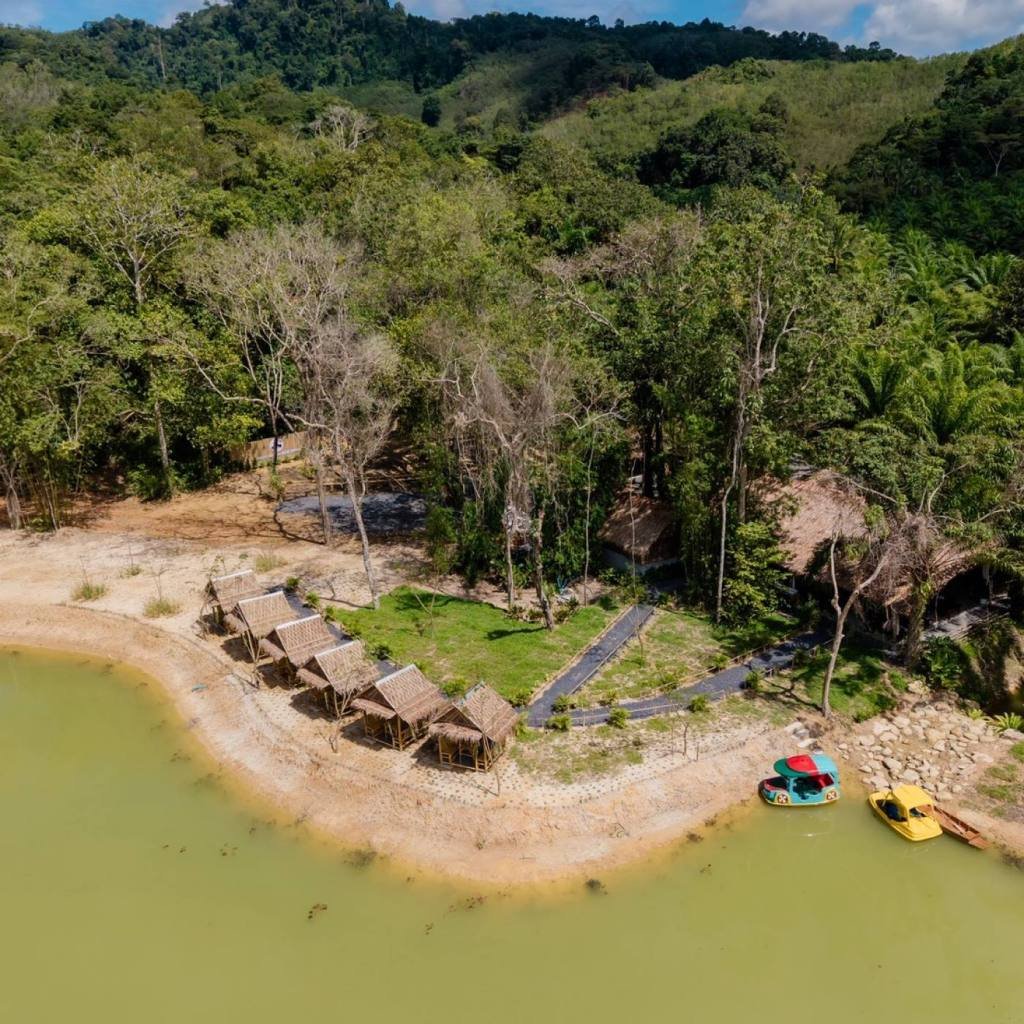 Khao Lak Elephant Sanctuary: Ethical Observation Tour