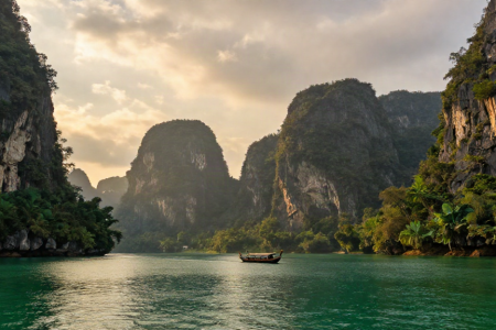 The Complete Guide to Khao Sok Lake Tours: What to Expect, What to Pack, and When to Go